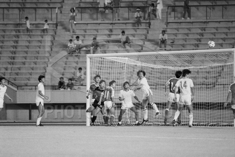 W杯　写真集 L`EQUIPE La coupe du Monde Amazon.co.jp: サッカー・ワールドカップ2022メモリアルフォト
